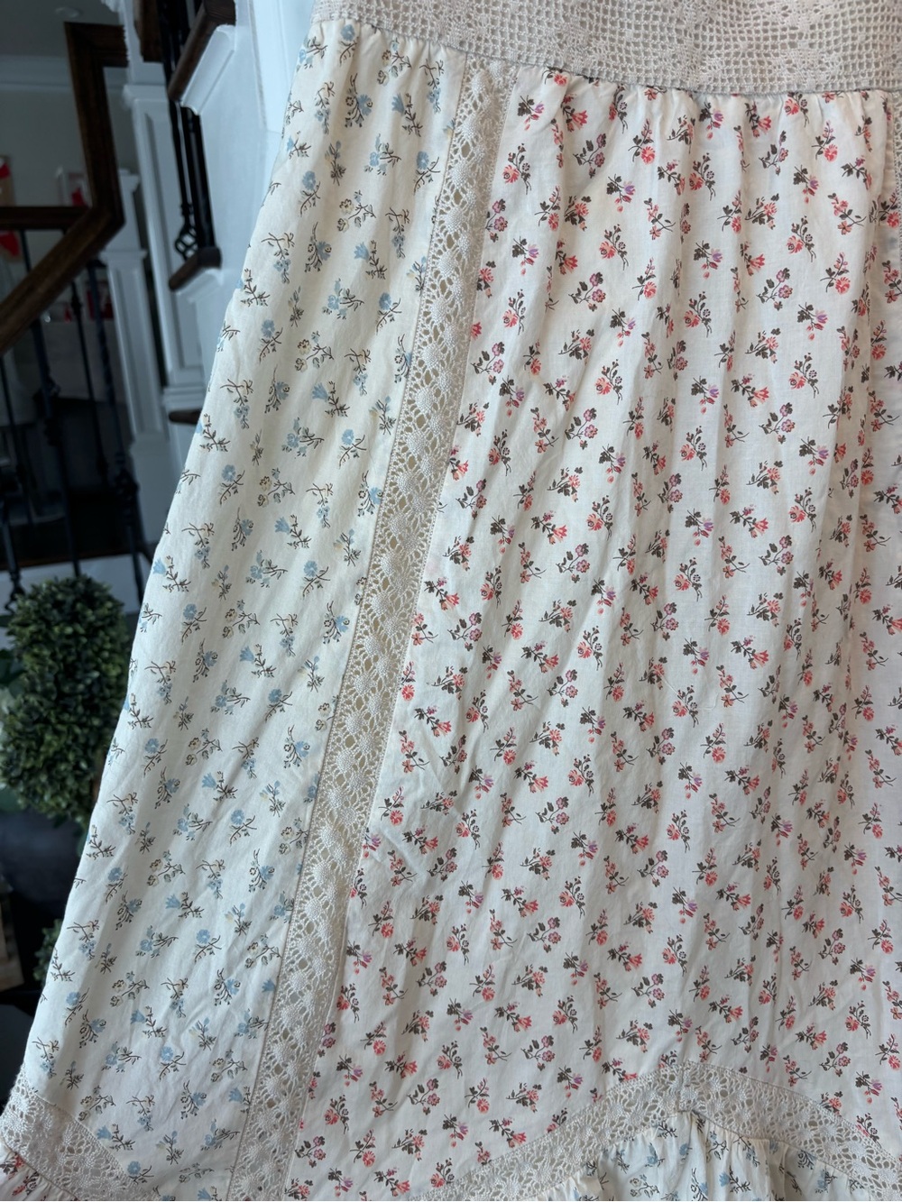 American Eagle Women’s Cream Floral Spaghetti-Strap Sundress - Size Large NWT - Picture 6 of 16
